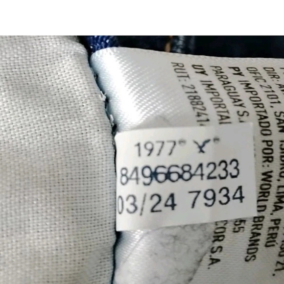 American Eagle Curvy Mom Shorts Stretch Distressed Hi-Rise Women's Size 4 - Picture 5 of 5